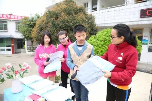 中脉朝阳学校四川揭牌 四川首座朝阳学校落成