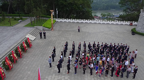 图片3.png 丁酉年湖南炎帝生物工程有限公司公益助学暨缅怀革命先烈活动报道