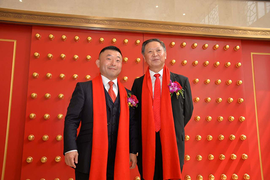 合影留念.jpg 合影留念.jpg