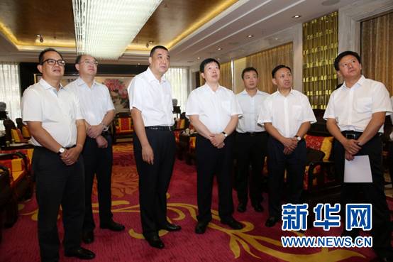 加快打造大健康产业示范区 昆明市委书记程连元率团考察康美药业