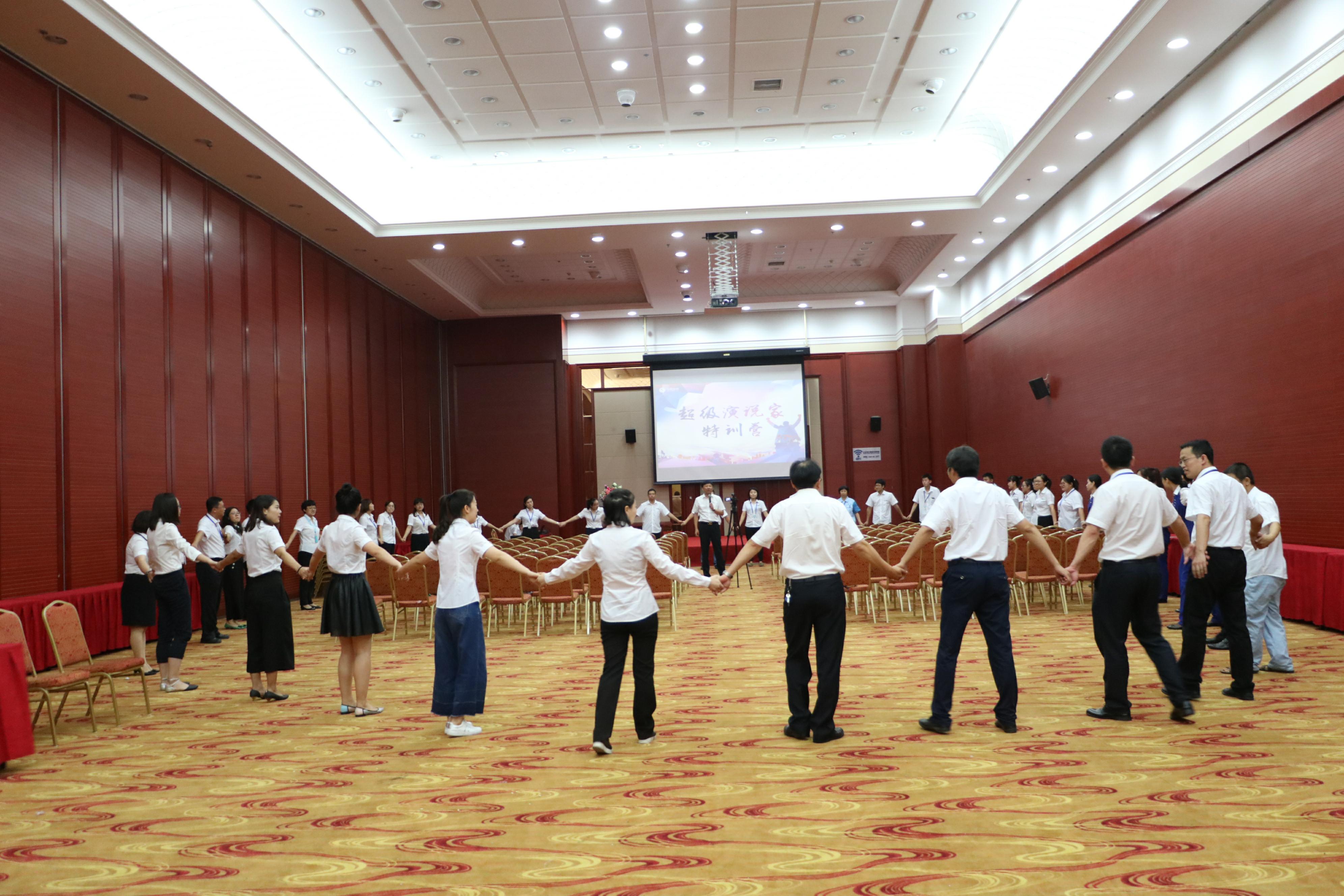 双迪“超级演说家”特训营拉开序幕