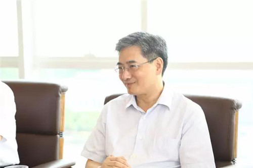 江苏省苏州市委副书记朱民一行莅临绿叶科技集团调研指导