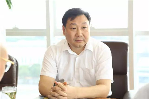 江苏省苏州市委副书记朱民一行莅临绿叶科技集团调研指导