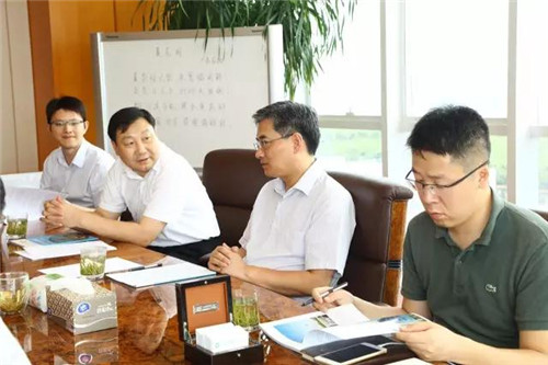 江苏省苏州市委副书记朱民一行莅临绿叶科技集团调研指导
