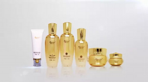 安发雅荻美诗赋颜深润系列新品上市送豪礼