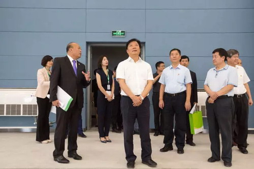 天津市人民政府李树起副市长一行莅临天狮