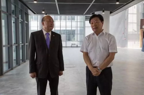 天津市人民政府李树起副市长一行莅临天狮