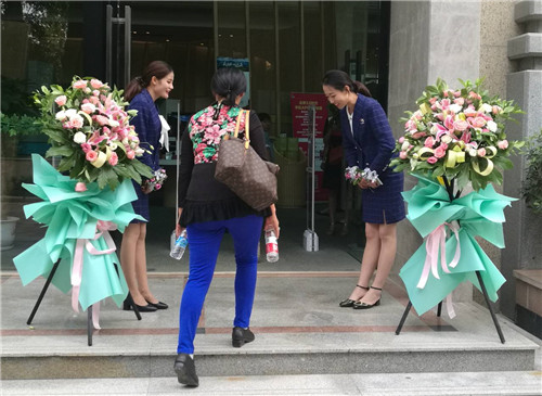 “罗麦济南旗舰店美容公开课”圆满举办