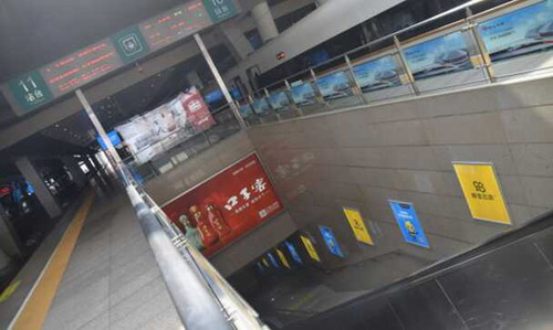 脉宝云店广告齐齐亮相京沪京广高铁线路