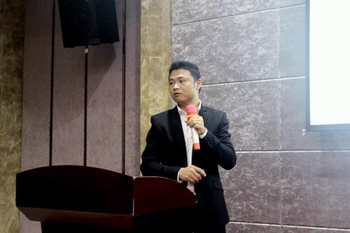 助力市场 权健湖南分公司举办第七期店长会议
