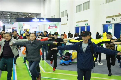 闪耀2018中国马拉松博览会,与康宝莱一起绽放健康新活力!