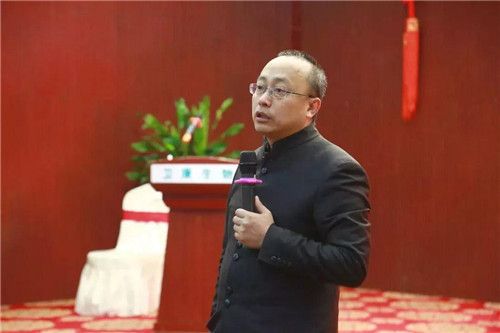 卫康大讲堂开课 吹响2018年创未来集结号