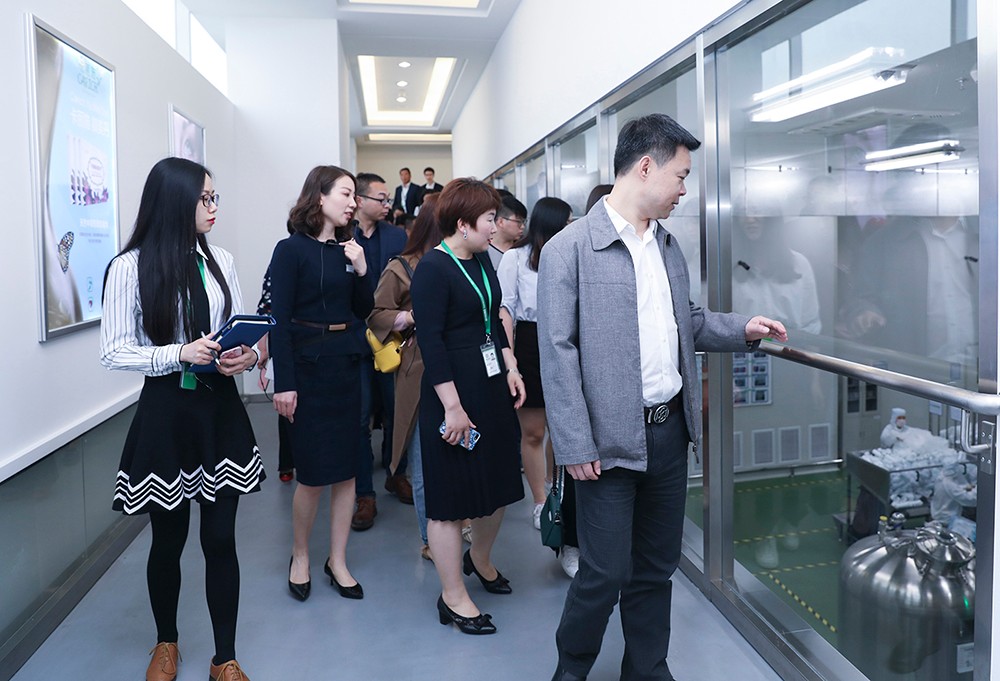1522729735874.jpg 31家行业媒体齐聚绿叶,一探绿叶制胜之道