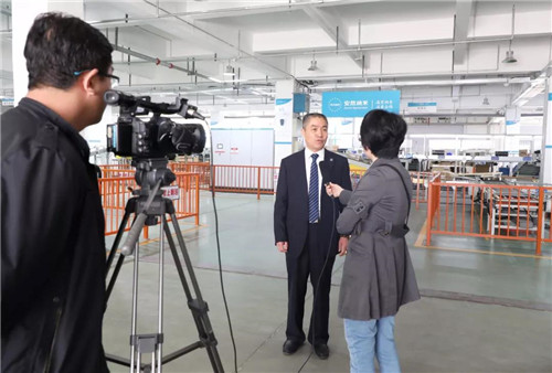 安然董事长刘润东接受威海市总工会和媒体采访,谈工匠精神