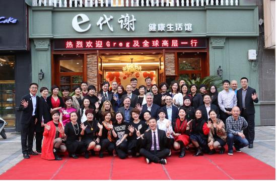 高管团队亲临市场一线,西施故里喜迎自然阳光