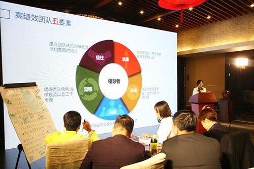 黄永刚参与座谈会 新时代国珍新青联活动结束