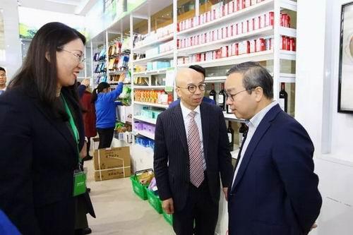 浙江省台州市人民政府副秘书长视察指导绿叶