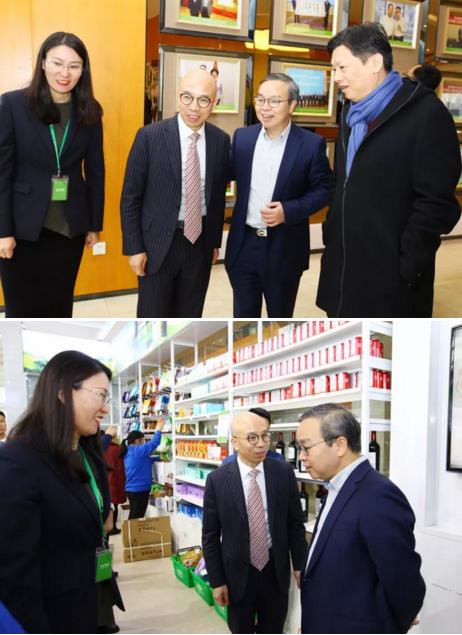 浙江省台州市人民政府副秘书长屈文斌携招商工作组莅临绿叶视察指