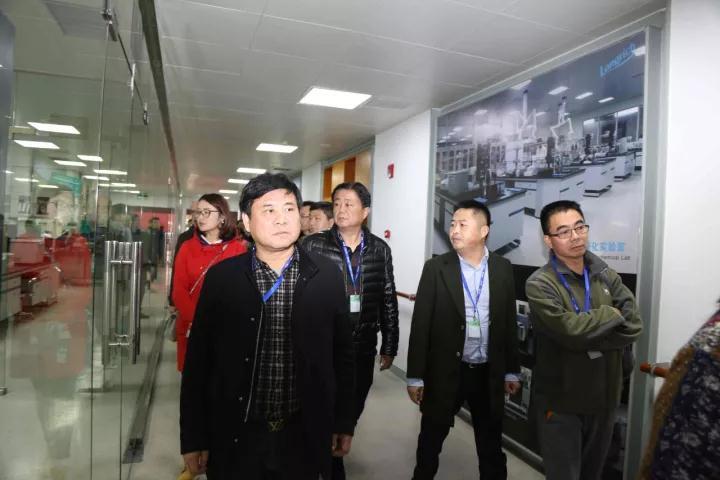 联合国世界旅游组织考察团考察隆力奇养生小镇