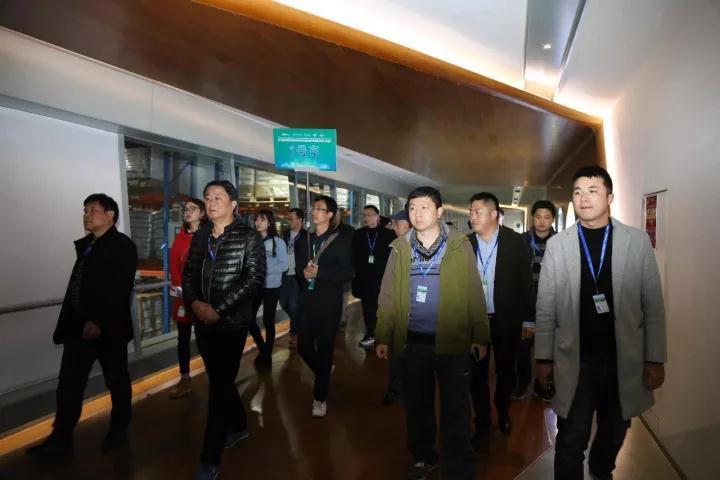 联合国世界旅游组织考察团考察隆力奇养生小镇