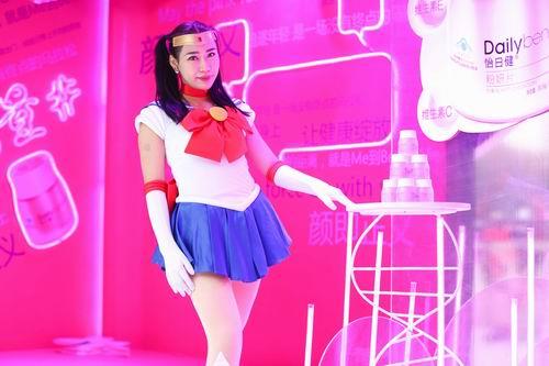 玫琳凯怡日健2017杭州国际女子马拉松开跑