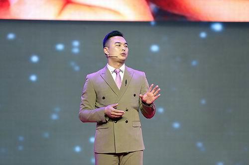 荣誉表彰引万众羡慕 新时代召开2017上海年会