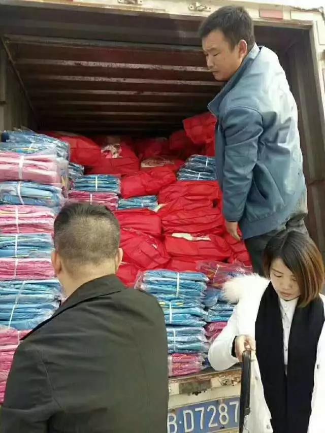 走进江西瑞金开展爱心助学活动