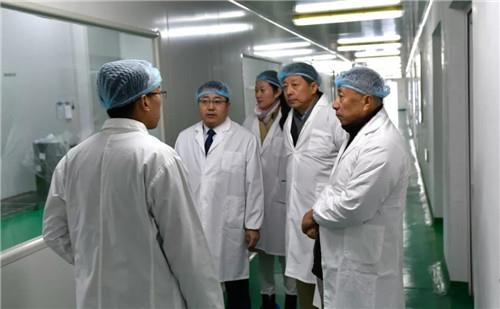 武警总部卫生部原部长参观海之圣生产基地