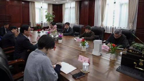 上海市工商行政管理局薛国富一行调研春芝堂