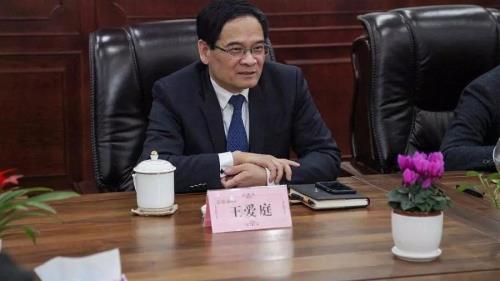 上海市工商行政管理局薛国富一行调研春芝堂
