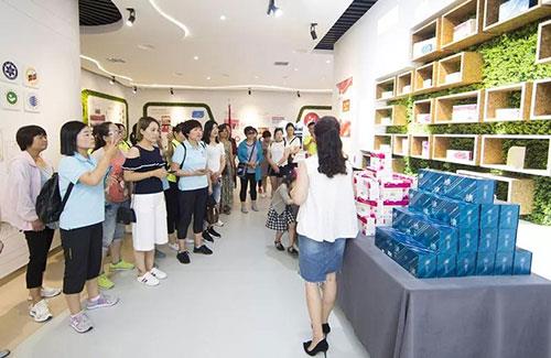 陕西三八妇乐被授示范区消费教育示范基地