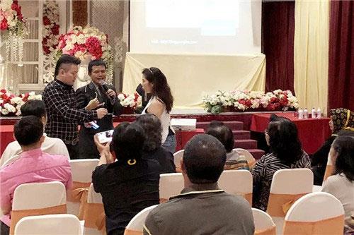 权健印尼分公司举办泗水2018业务启动大会
