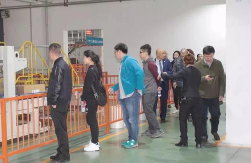 人民日报等媒体组团来访 聚焦安然未来发展