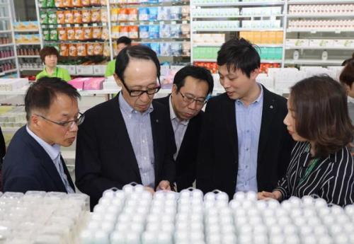 日本阿斯制药株式会社常务董事一行来访绿叶