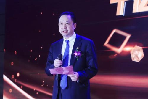 金亚麻荣耀盛典落幕 隆力奇徐之伟出席现场