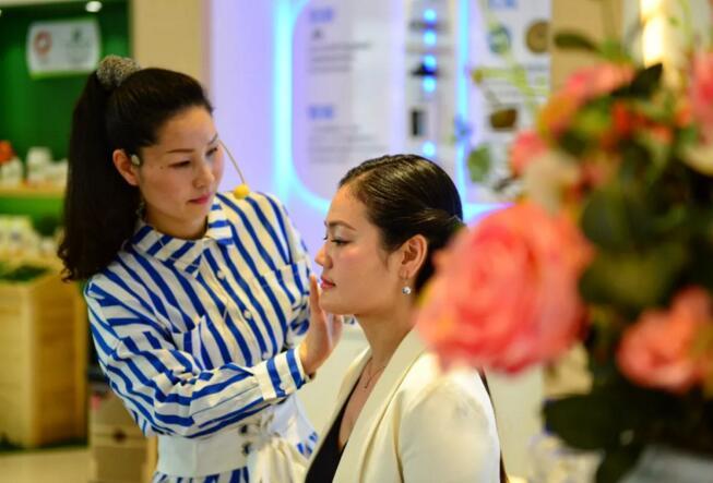 安利(中国)第53家体验店落户洛阳!