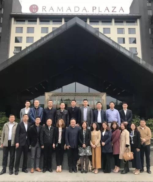 部署重点工作 金诃藏药第二季度工作会议召开