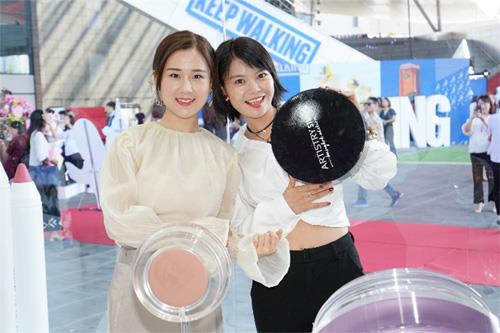 安利雅姿连续八年赞助釜山电影节 美丽绽放