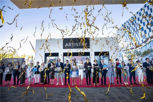 安利雅姿连续八年赞助釜山电影节 美丽绽放